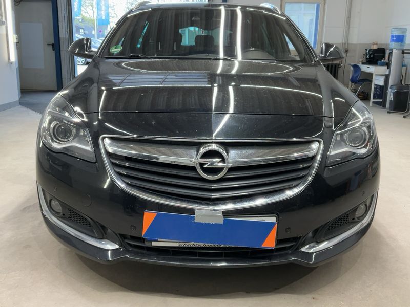 Opel Insignia Sports Tourer 2.0 CDTI Innovation 2015 – снимка 14