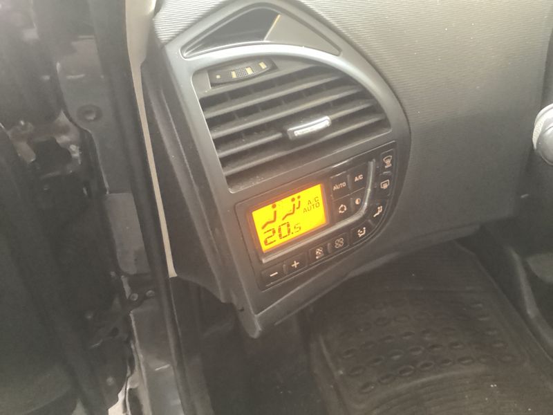 Citroen C4 Picasso 1.6 HDi Collection 2013 – снимка 8