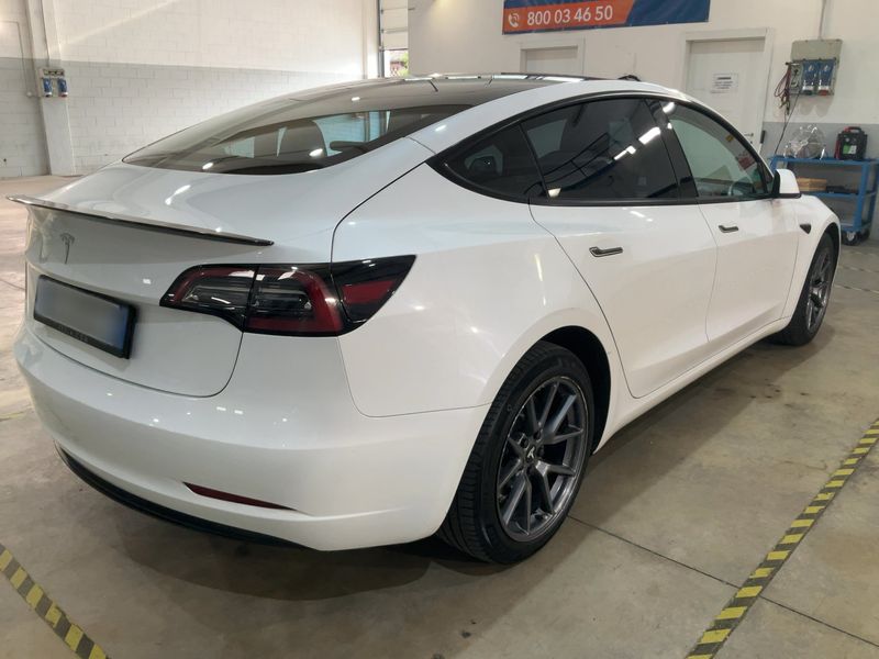 Tesla Model 3 Standard Range 2023 – снимка на щета