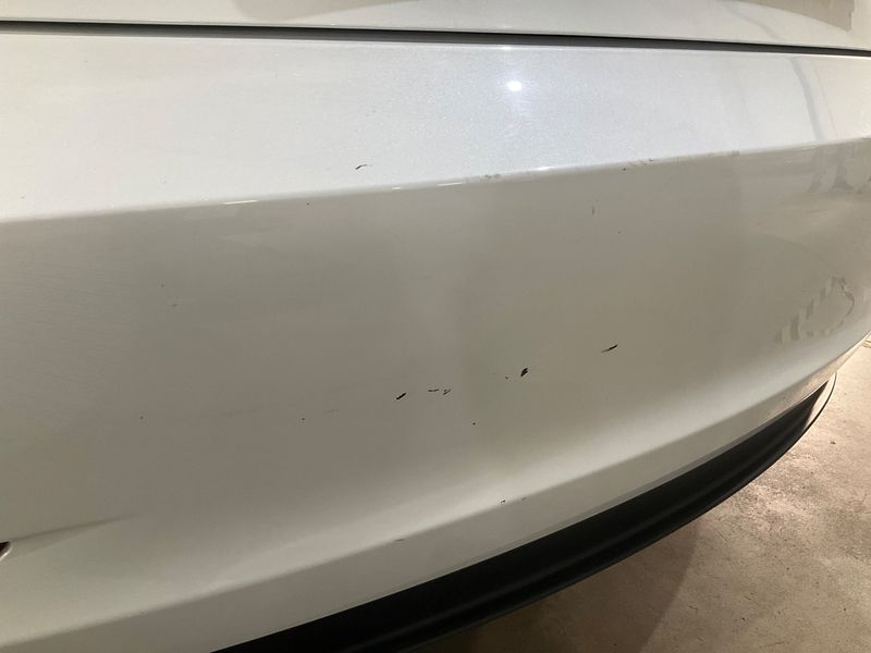 Tesla Model 3 Standard Range 2023 – снимка на щета