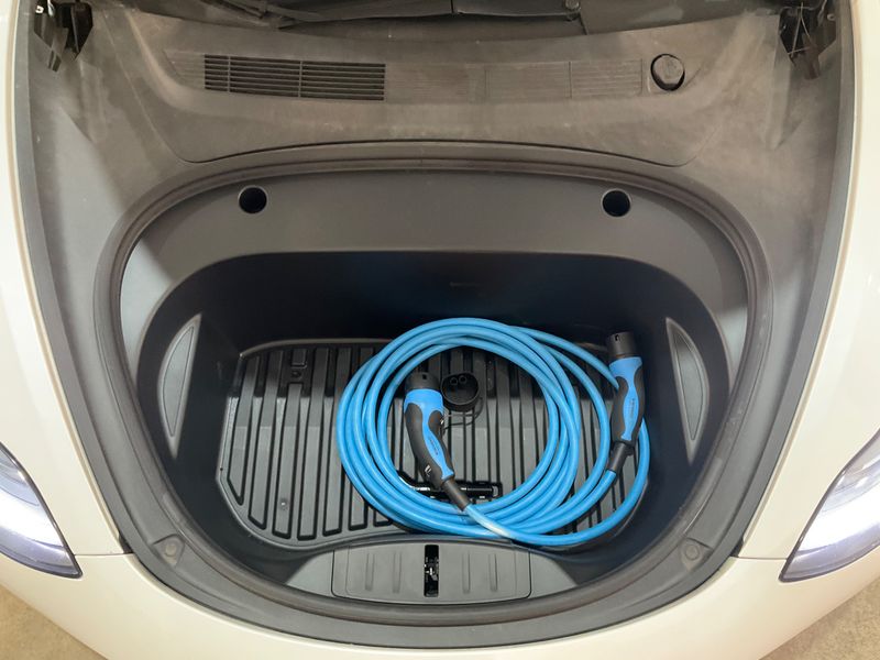 Tesla Model 3 Standard Range 2023 – снимка на щета