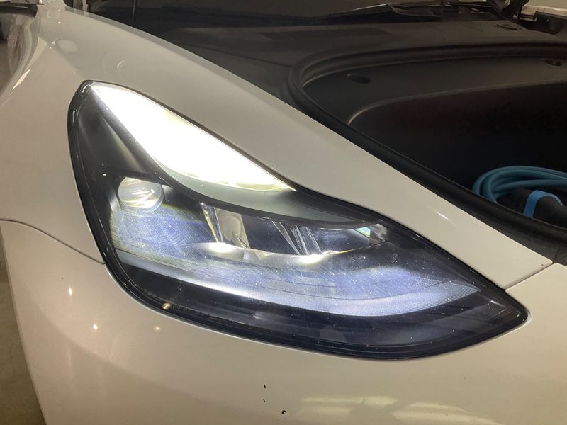 Tesla Model 3 Standard Range 2023 – снимка на щета