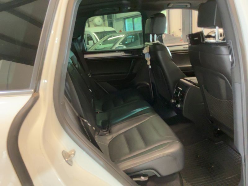 Volkswagen Touareg 3.0 V6 TDI Terrain Tech BlueMotion Tech 2015 – снимка 20
