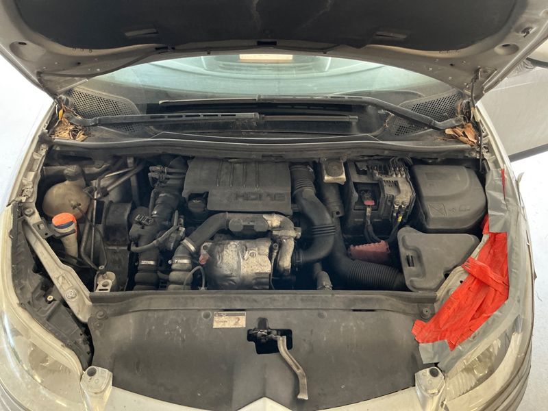 Citroen C4 1.6 HDi Confort 2010 – снимка на щета