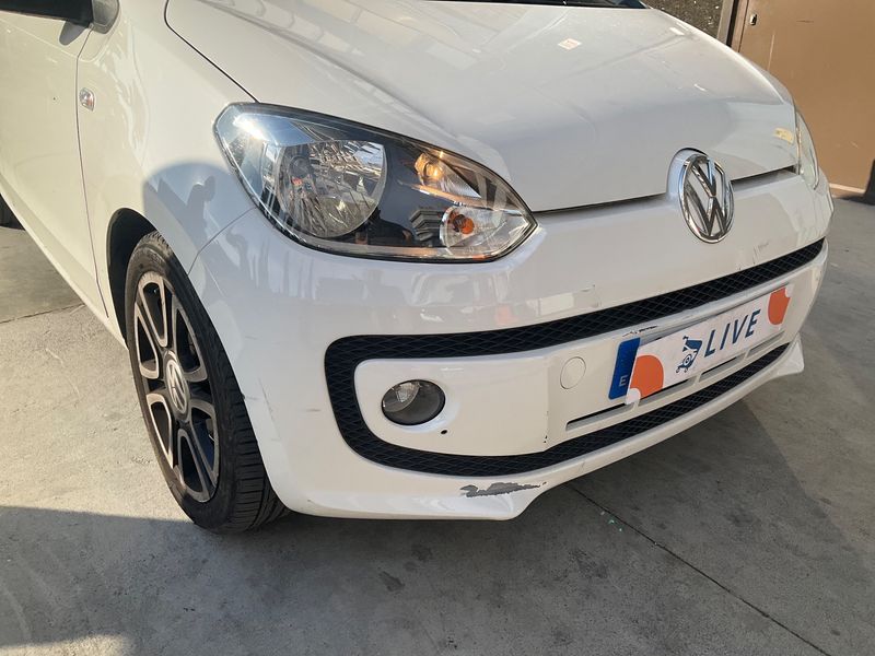 Volkswagen up! 1.0 High up! 2015 – снимка 32