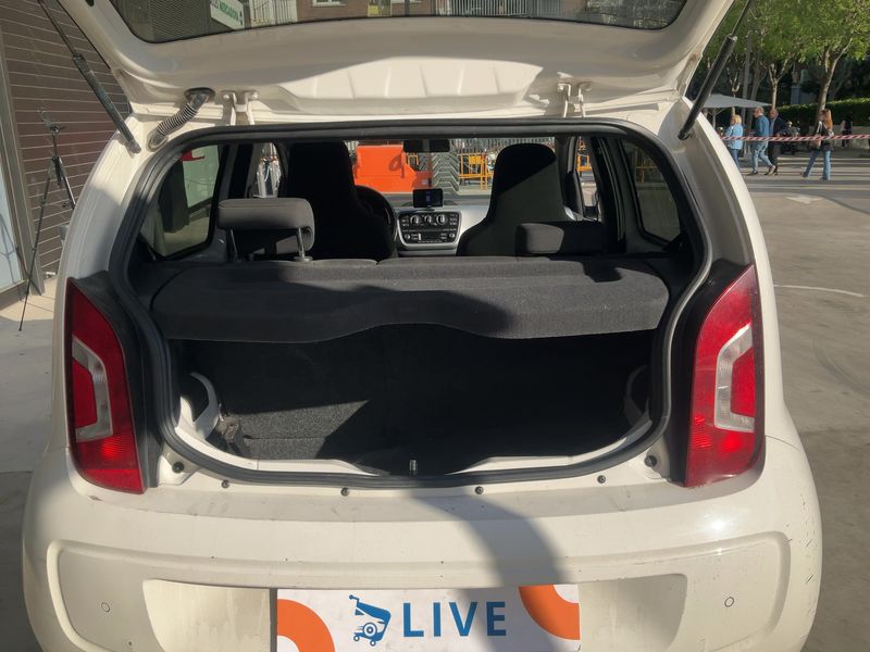 Volkswagen up! 1.0 High up! 2015 – снимка 15