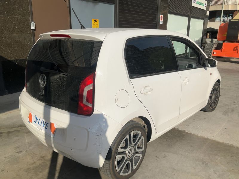 Volkswagen up! 1.0 High up! 2015 – снимка 8