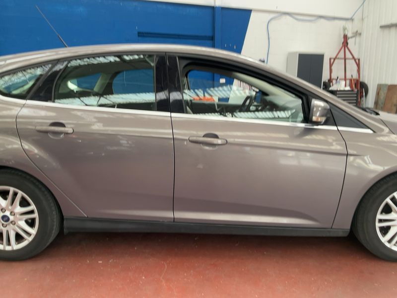Ford Focus 1.6 TDCi Titanium 2012 – снимка 10
