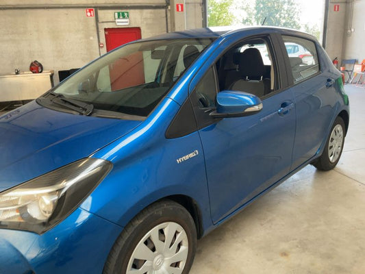 Toyota Yaris 1.5 Hybrid Collection 2015 – снимка 2