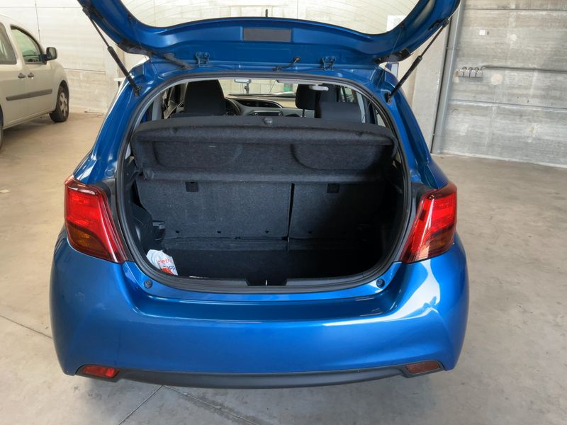 Toyota Yaris 1.5 Hybrid Collection 2015 – снимка 15