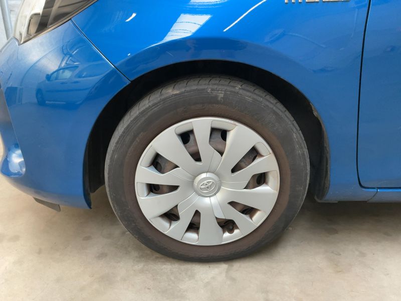 Toyota Yaris 1.5 Hybrid Collection 2015 – снимка 3
