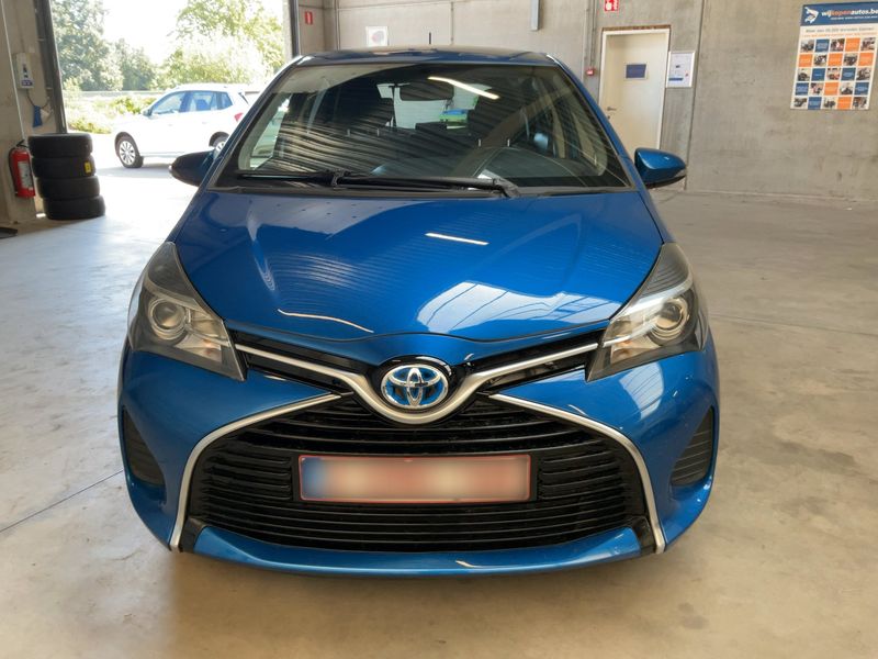 Toyota Yaris 1.5 Hybrid Collection 2015 – снимка 14