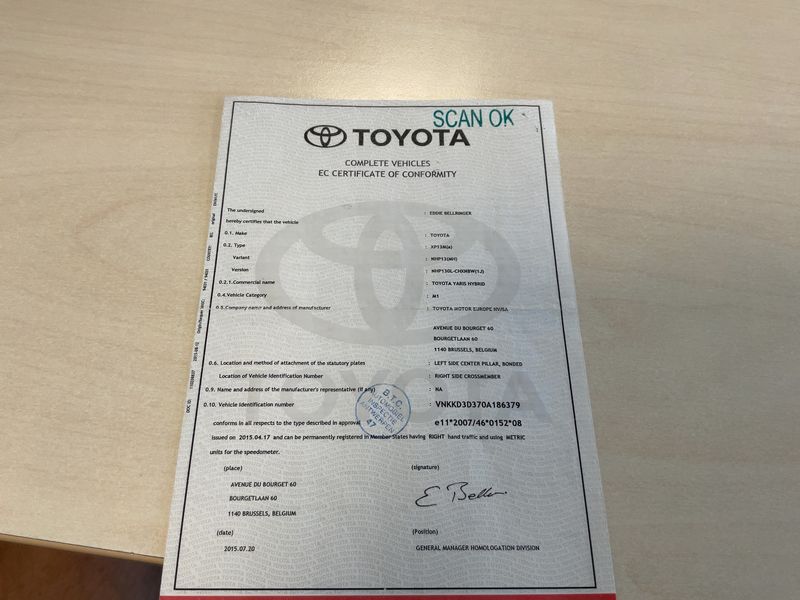 Toyota Yaris 1.5 Hybrid Collection 2015 – снимка 21