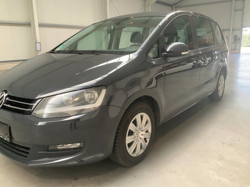 Volkswagen Sharan 2.0 TDI Trendline BlueMotion Tech 2013 – снимка 2