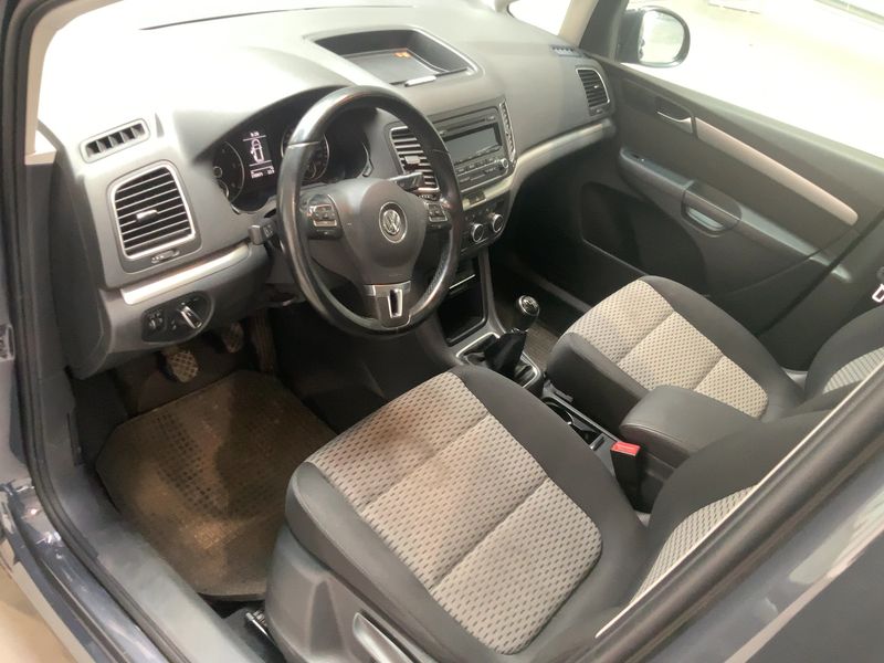 Volkswagen Sharan 2.0 TDI Trendline BlueMotion Tech 2013 – снимка 17