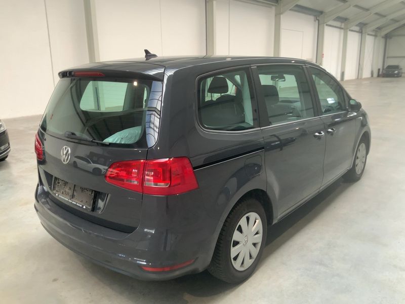 Volkswagen Sharan 2.0 TDI Trendline BlueMotion Tech 2013 – снимка 8