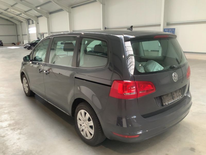 Volkswagen Sharan 2.0 TDI Trendline BlueMotion Tech 2013 – снимка 6