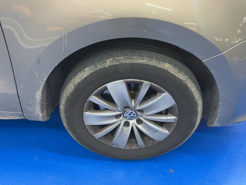 Volkswagen Sharan 2.0 TDI Advance BlueMotion Tech 2015 – снимка 11
