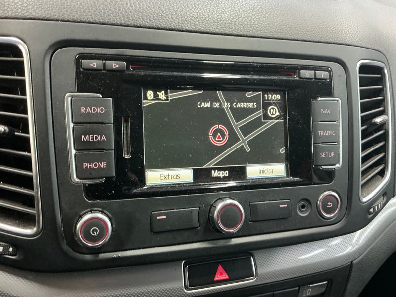 Volkswagen Sharan 2.0 TDI Advance BlueMotion Tech 2015 – снимка 27