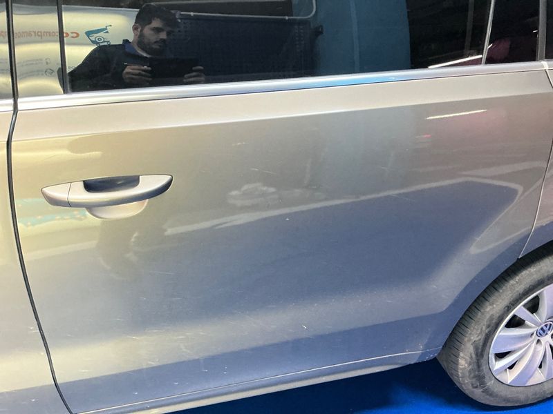 Volkswagen Sharan 2.0 TDI Advance BlueMotion Tech 2015 – снимка на щета 38