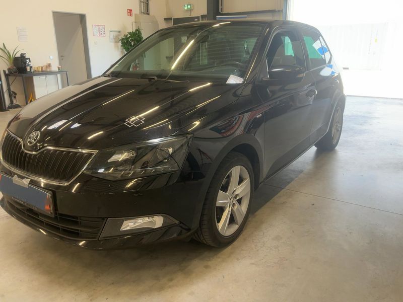 Skoda Fabia 1.0 TSI Ambition 2017 – снимка 1