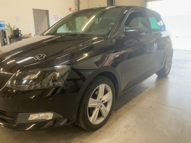 Skoda Fabia 1.0 TSI Ambition 2017 – снимка 2