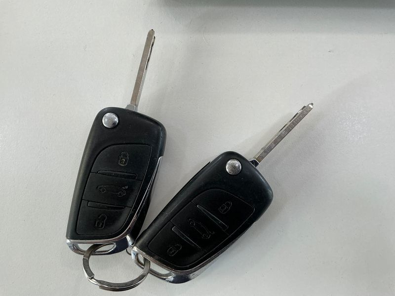 Citroen C4 1.6 HDi Business Class 2012 – снимка 27