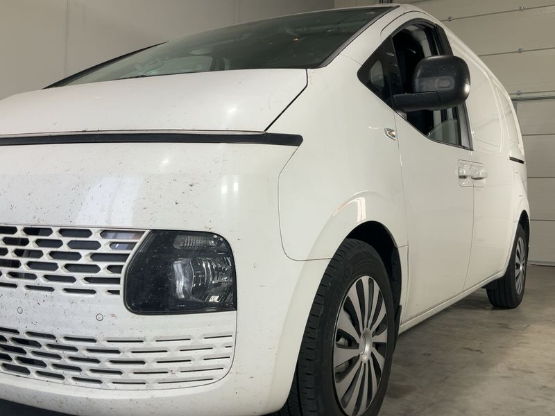 Hyundai Staria 2.2 CRDi 2WD 2022 – снимка 2