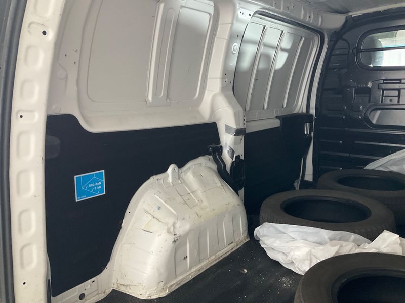 Hyundai Staria 2.2 CRDi 2WD 2022 – снимка 38