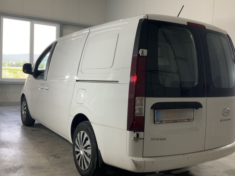 Hyundai Staria 2.2 CRDi 2WD 2022 – снимка 6
