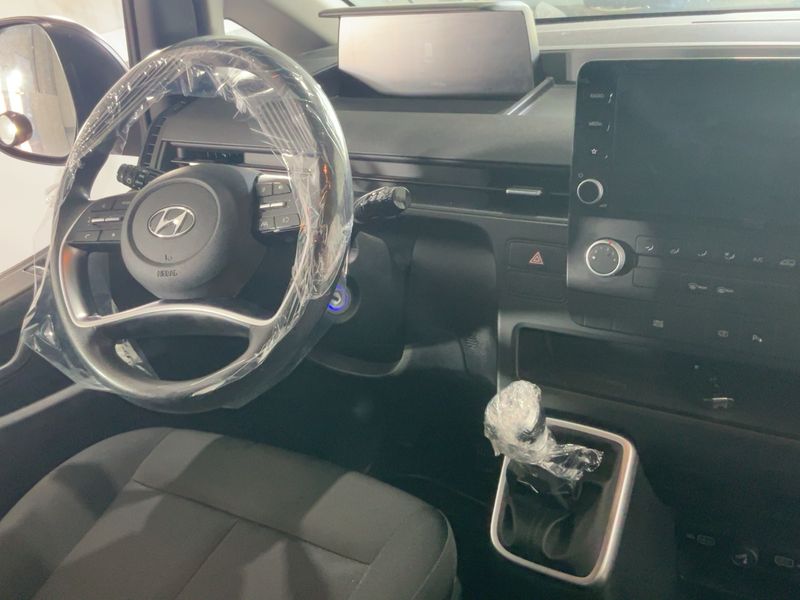 Hyundai Staria 2.2 CRDi 2WD 2022 – снимка 18