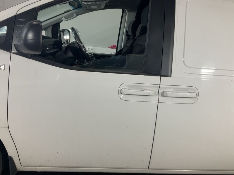 Hyundai Staria 2.2 CRDi 2WD 2022 – снимка 4