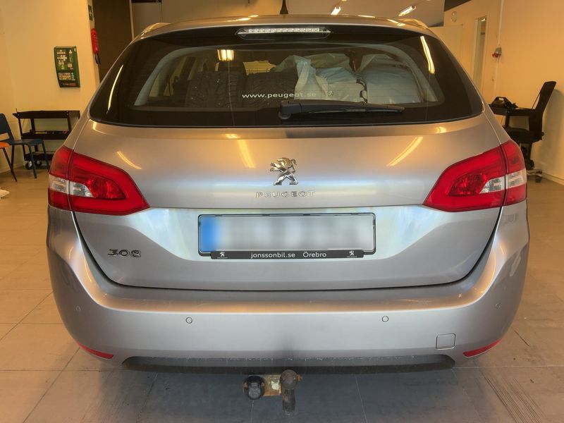 Peugeot 308 1.6 Blue-HDi Allure 2017 – снимка 7