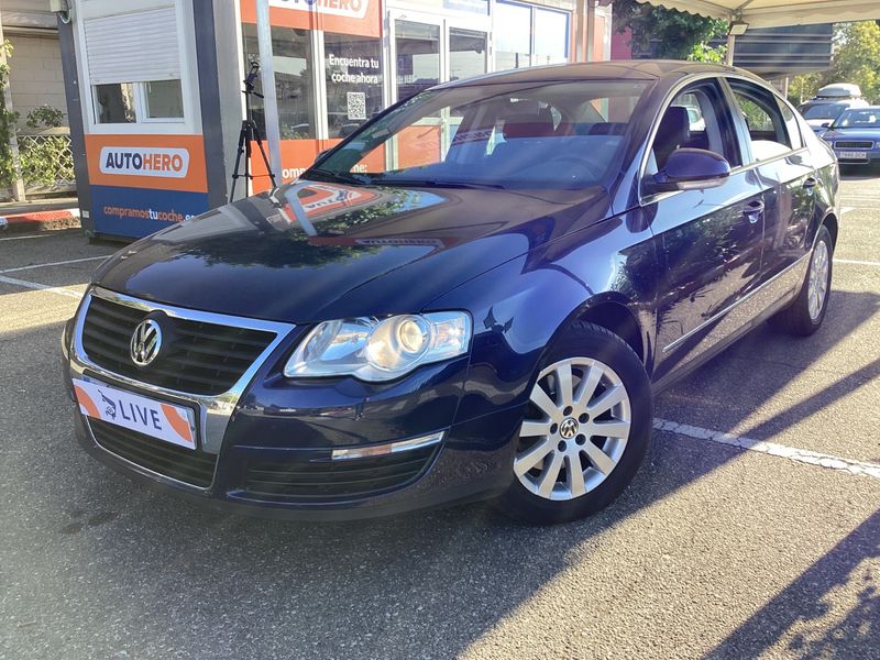 Volkswagen Passat 1.9 TDI Advance 2005 – снимка 1