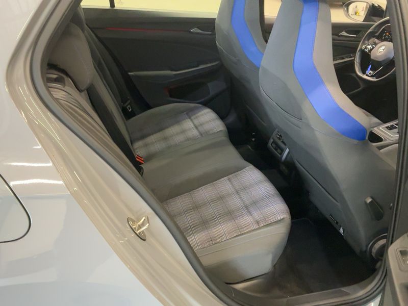 Volkswagen Golf VIII 1.4 GTE 2021 – снимка 19
