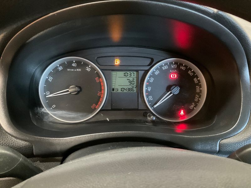 Skoda Fabia 1.4 Ambiente 2009 – снимка 4