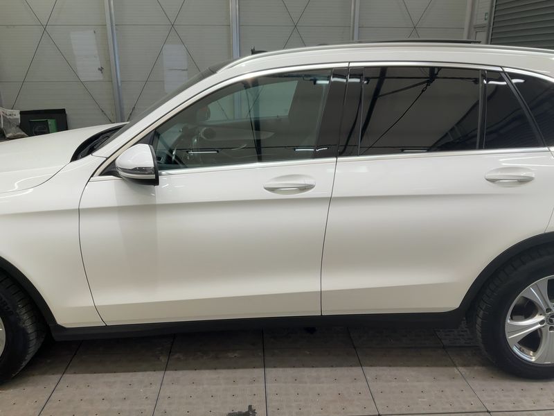 Mercedes-Benz GLC-Klasse GLC 300 4Matic AMG Line 2018 – снимка 4