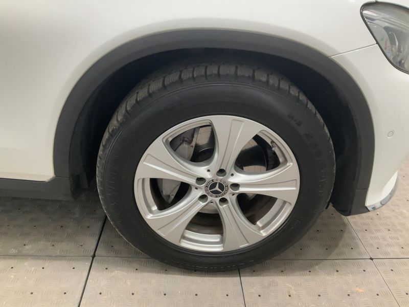 Mercedes-Benz GLC-Klasse GLC 300 4Matic AMG Line 2018 – снимка 11