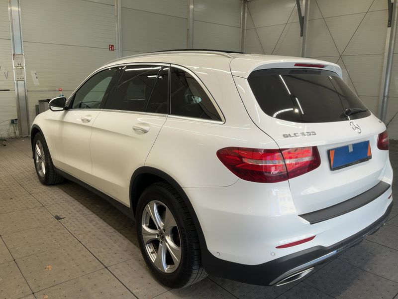 Mercedes-Benz GLC-Klasse GLC 300 4Matic AMG Line 2018 – снимка 6