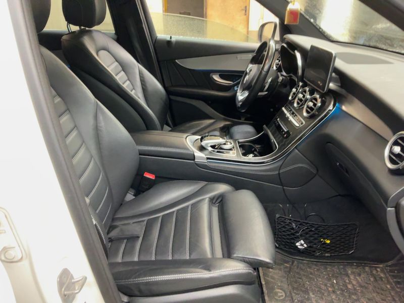 Mercedes-Benz GLC-Klasse GLC 300 4Matic AMG Line 2018 – снимка 17