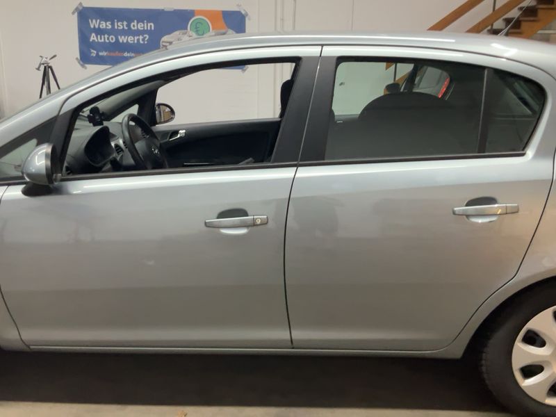 Opel Corsa 1.4 Edition 2012 – снимка 4