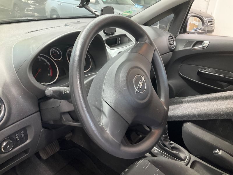 Opel Corsa 1.4 Edition 2012 – снимка 40