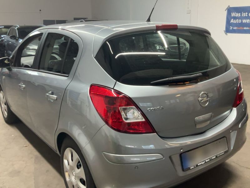 Opel Corsa 1.4 Edition 2012 – снимка 6