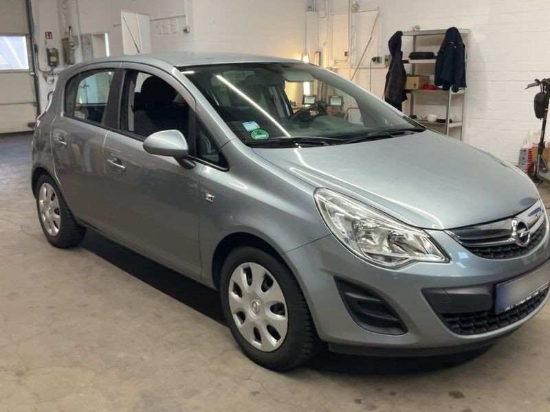 Opel Corsa 1.4 Edition 2012 – снимка 12