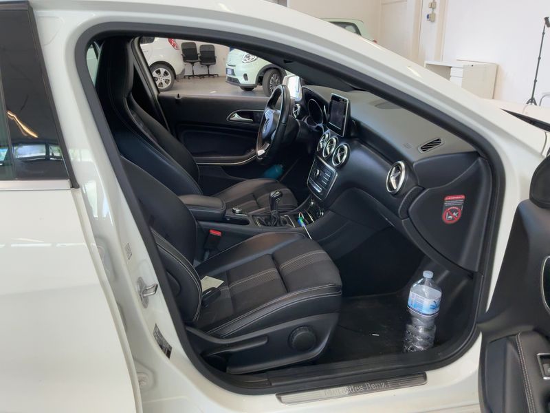 Mercedes-Benz A-Klasse A 180 CDI BlueEfficiency Urban 2018 – снимка 16