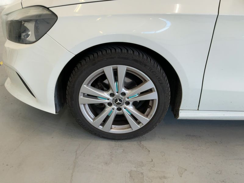 Mercedes-Benz A-Klasse A 180 CDI BlueEfficiency Urban 2018 – снимка 3