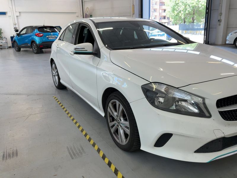 Mercedes-Benz A-Klasse A 180 CDI BlueEfficiency Urban 2018 – снимка 12