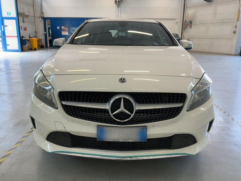 Mercedes-Benz A-Klasse A 180 CDI BlueEfficiency Urban 2018 – снимка 14