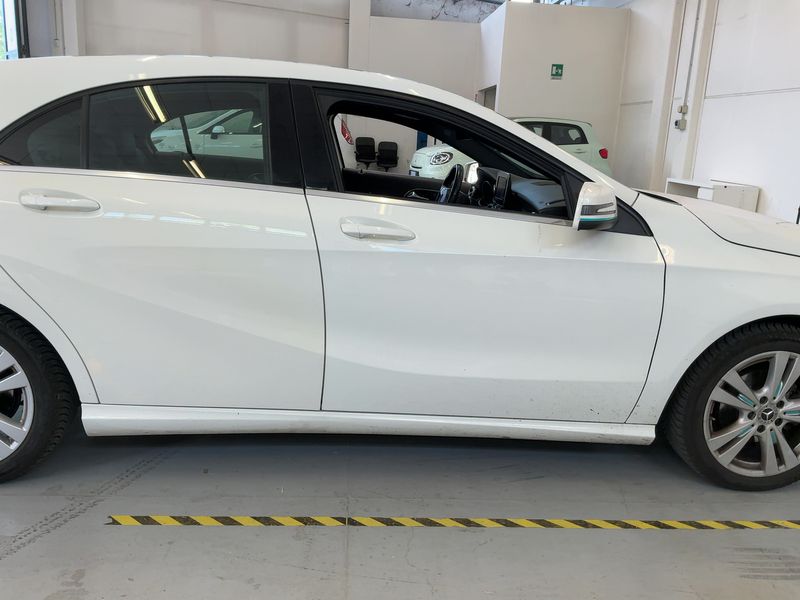 Mercedes-Benz A-Klasse A 180 CDI BlueEfficiency Urban 2018 – снимка 10