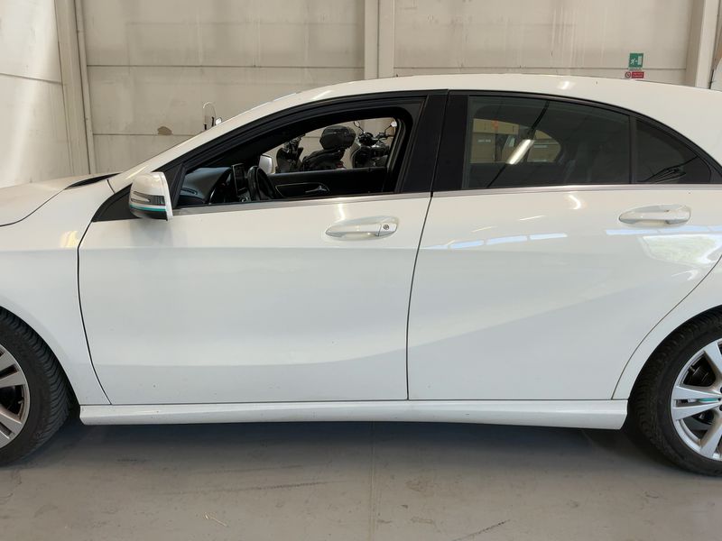 Mercedes-Benz A-Klasse A 180 CDI BlueEfficiency Urban 2018 – снимка 4